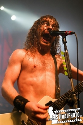 Review3271_Airbourne1