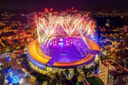 Review5090_untold-festival-stadium-fireworks-1